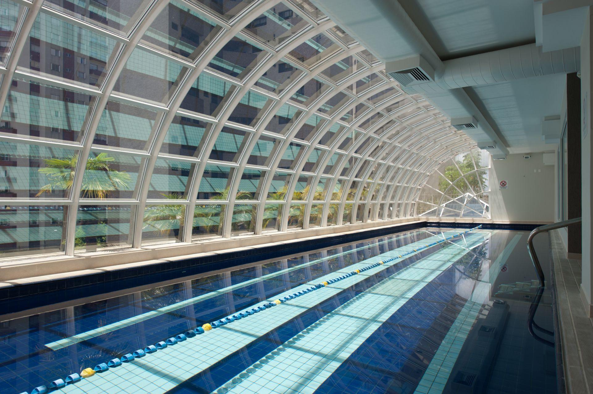 Qoya Hotel Curitiba, Curio Collection By Hilton Экстерьер фото The swimming pool