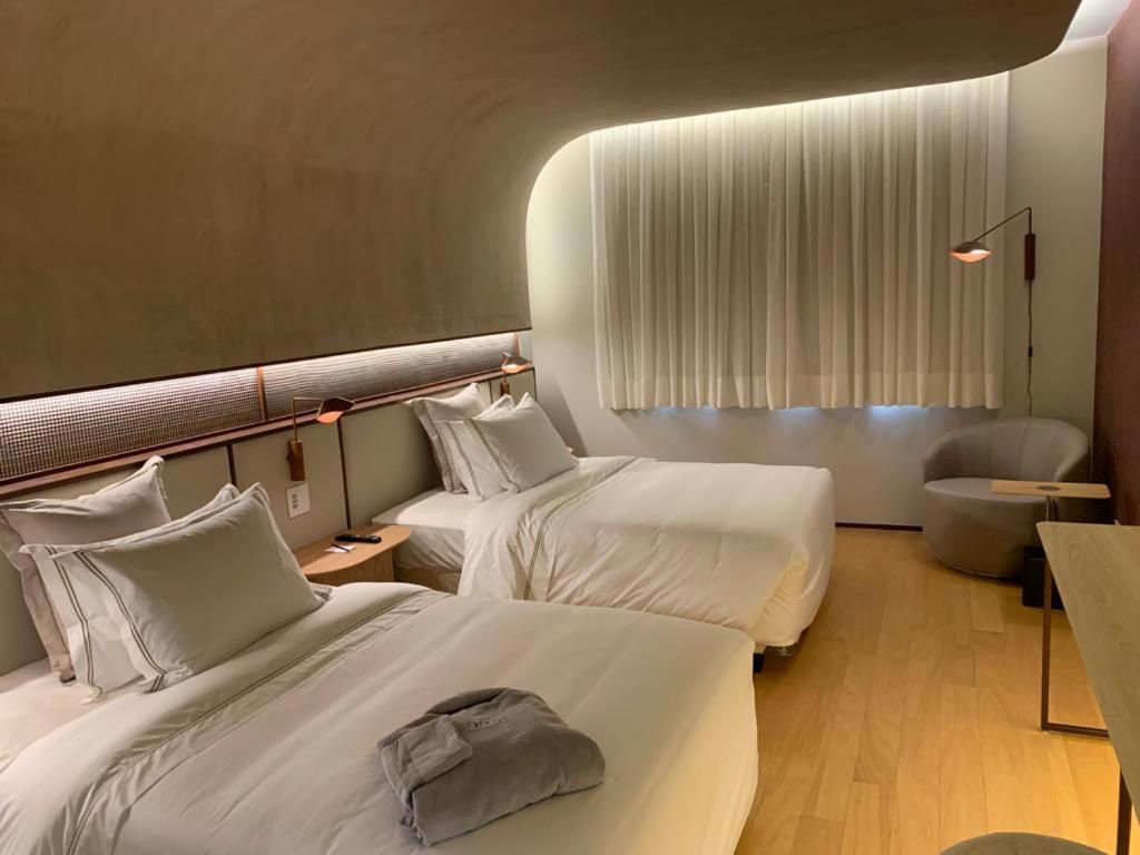 Qoya Hotel Curitiba, Curio Collection By Hilton Экстерьер фото
