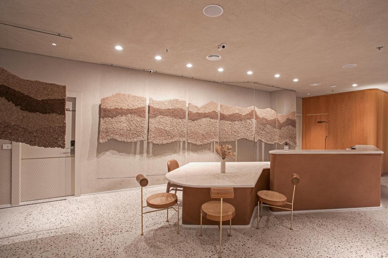 Qoya Hotel Curitiba, Curio Collection By Hilton Экстерьер фото The interior of the museum