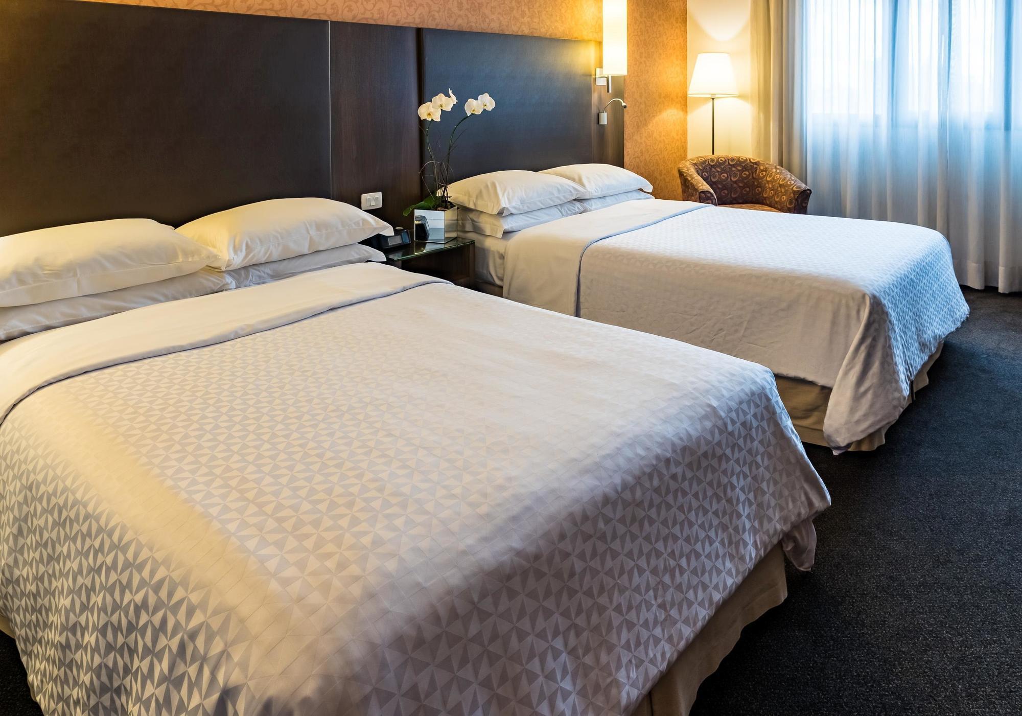 Qoya Hotel Curitiba, Curio Collection By Hilton Экстерьер фото