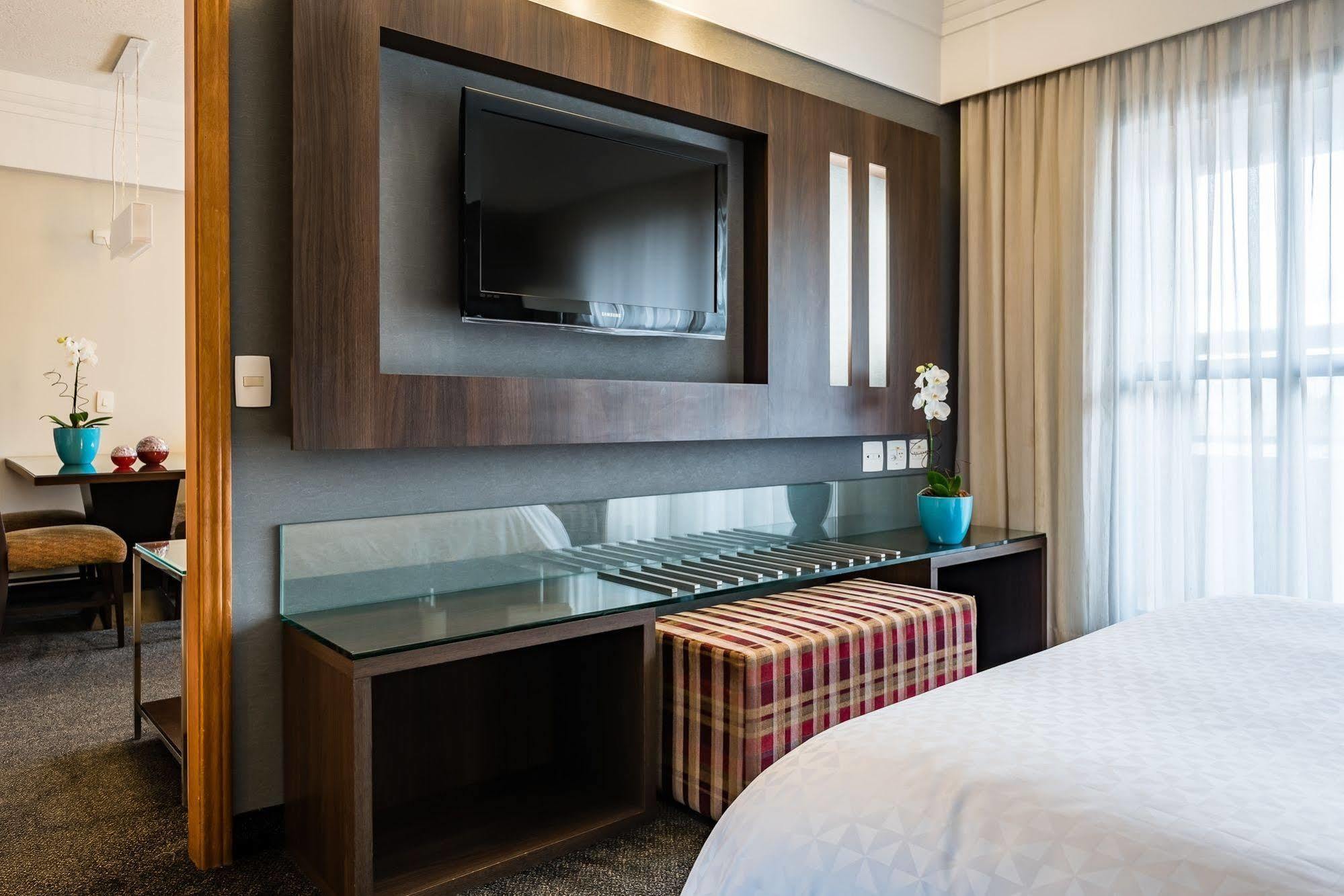 Qoya Hotel Curitiba, Curio Collection By Hilton Экстерьер фото